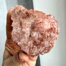 Load image into Gallery viewer, Lithium Quartz Druzy #6
