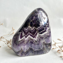 Load image into Gallery viewer, Chevron Amethyst 3508g