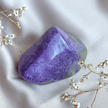 Load image into Gallery viewer, Stichtite #6