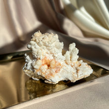 Load image into Gallery viewer, Aragonite cluster, 197g