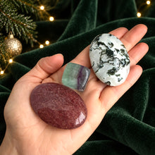 Load image into Gallery viewer, Crystal Advent Calendar - Limited edition 2026