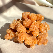 Load image into Gallery viewer, Aragonite cluster, 146g