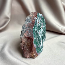 Load image into Gallery viewer, Malachite and Coboltcalcite Druzy