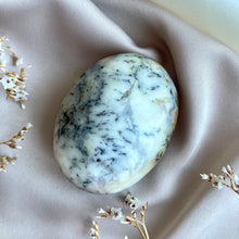 Ladda upp bild till gallerivisning, Dendritisk opal #5