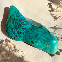 Load image into Gallery viewer, Shattuckite #5