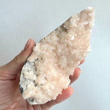 Load image into Gallery viewer, Heulandite 135g