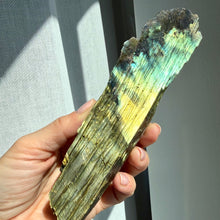 Load image into Gallery viewer, Flashy Labradorite Slab
