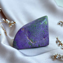 Load image into Gallery viewer, Stichtite #5