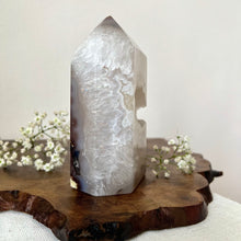 Load image into Gallery viewer, Agate Druzy Tower 803g
