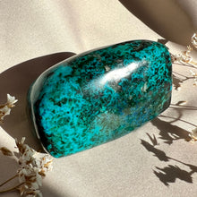 Load image into Gallery viewer, Shattuckite #1