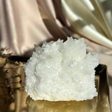 Load image into Gallery viewer, Snow White Aragonite #1