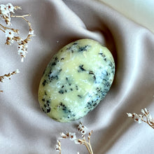 Ladda upp bild till gallerivisning, Dendritisk opal #6