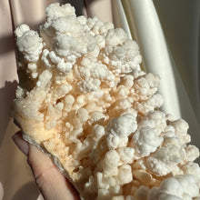 Load image into Gallery viewer, Aragonite cluster, 908g