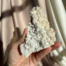 Load image into Gallery viewer, Aragonite cluster, 158g