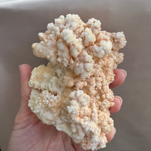 Load image into Gallery viewer, Aragonite cluster, 280g