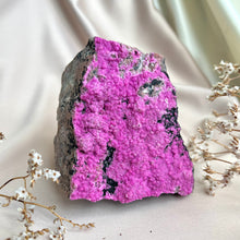 Load image into Gallery viewer, Salrose Cobaltion Dolomite #4