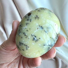 Ladda upp bild till gallerivisning, Dendritisk opal #6