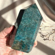 Load image into Gallery viewer, Blue Apatite Tower #2