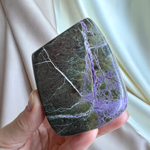 Load image into Gallery viewer, Stichtite #1