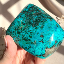 Load image into Gallery viewer, Shattuckite #1