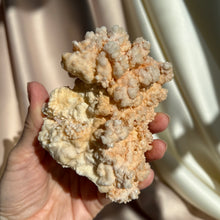 Load image into Gallery viewer, Aragonite cluster, 280g