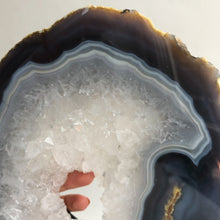 Ladda upp bild till gallerivisning, Agatskiva på stativ