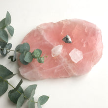 Ladda upp bild till gallerivisning, XL Rosenkvartsfat Rå kant