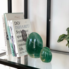 Ladda upp bild till gallerivisning, Fluorit stående friform Stor