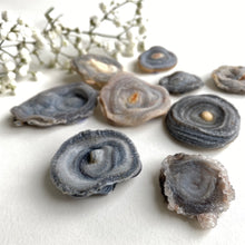 Load image into Gallery viewer, Chalcedony Rose