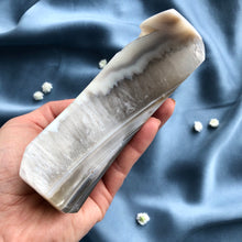 Ladda upp bild till gallerivisning, Agat Druzy Moon XL