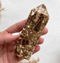 Load image into Gallery viewer, Chocolate Calcite Tower 9 cm