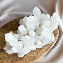 Load image into Gallery viewer, Milky Quartz Cluster XL #4