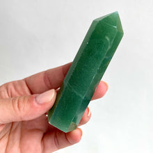 Ladda upp bild till gallerivisning, Grön aventurinkristallpunkt liten