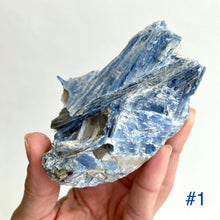 Load image into Gallery viewer, Blue Kyanite
