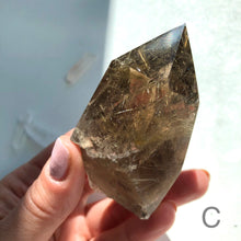 Ladda upp bild till gallerivisning, Rutilerad kvartskristallpunkt