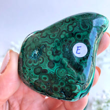 Ladda upp bild till gallerivisning, Malakit Jumbosten (du väljer)