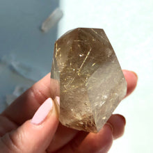 Ladda upp bild till gallerivisning, Rutilerad kvartskristallpunkt