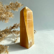 Load image into Gallery viewer, Honey Calcite Tower