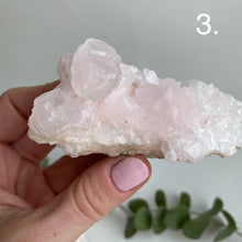 Ladda upp bild till gallerivisning, Mangano-kalcitkluster (medelstora)