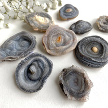 Load image into Gallery viewer, Chalcedony Rose