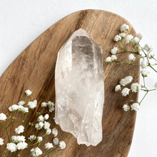 Load image into Gallery viewer, Himalaya Quartz Point XL