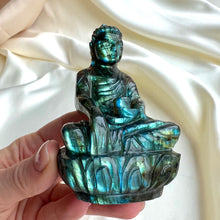 Ladda upp bild till gallerivisning, Labradorit Buddha