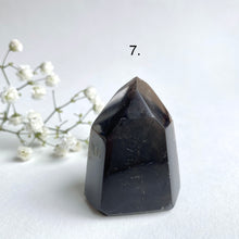 Ladda upp bild till gallerivisning, Morion Quartz Tower, Litet