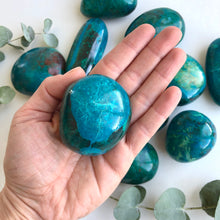 Ladda upp bild till gallerivisning, Krysokolla-trycksten