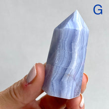 Ladda upp bild till gallerivisning, Blå spetsagatkristallpunkt