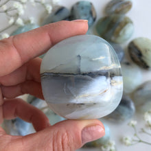 Ladda upp bild till gallerivisning, Blå opal från Anderna (du väljer)