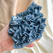 Ladda upp bild till gallerivisning, Blå barytkluster (samlarkvalitet)