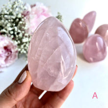 Ladda upp bild till gallerivisning, Rosenkvarts stående friform 7 cm