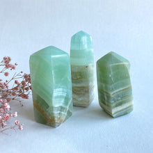 Load image into Gallery viewer, Green Calcite Tower Medium