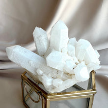 Ladda upp bild till gallerivisning, Mjölkkvartskluster #2